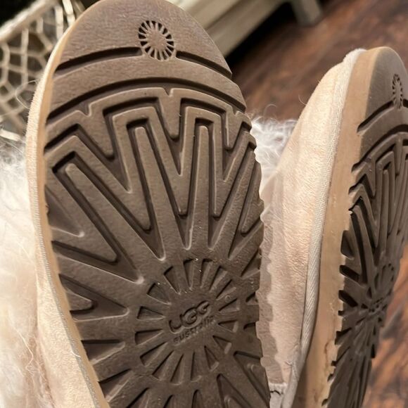 UGG Lida Mongolian Fur Cuff Natural Suede Classic Short Boots Size 6 EUC - Picture 9 of 14